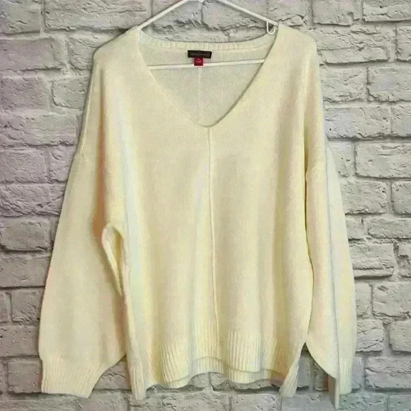 Vince Camuto Women's Long Sleeve V-Neck Sweater Antique White, Size XL - Picture 1 of 7